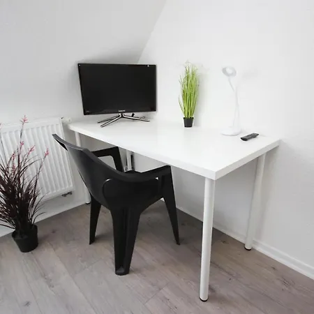 Apartmán Alfa 2 Zimmer Mitarbeiter Monteure Nahe Daimler Kueche Netflix Inet Wm *