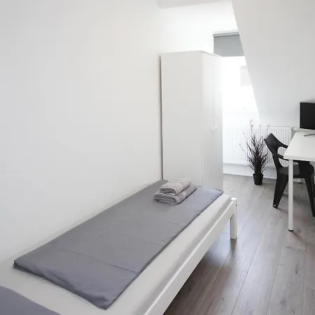 Alfa 2 Zimmer Mitarbeiter Monteure Nahe Daimler Kueche Netflix Inet Wm * Stuttgart